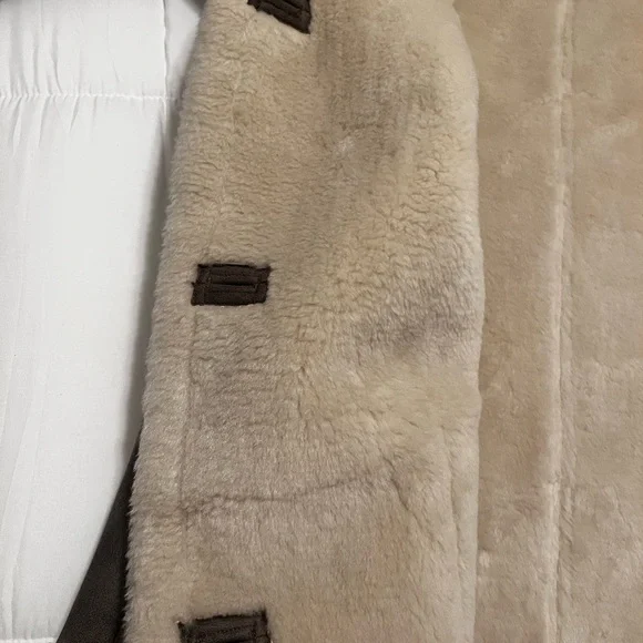 Abercrombie & Fitch Brown Suede Jacket with Cream Shearling Trim - Picture 5 of 10